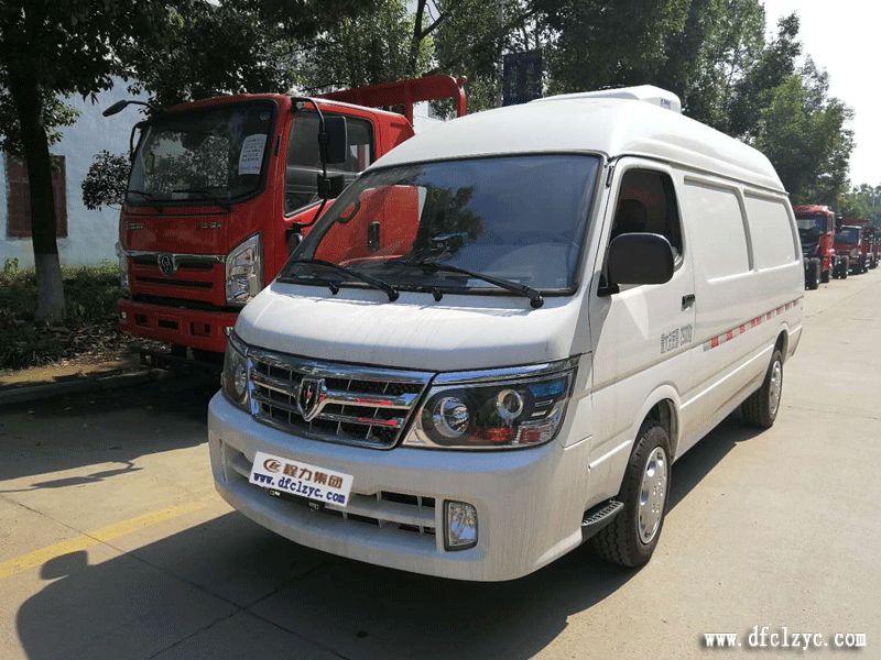 程力集團金杯面包冷藏車，好評如潮！